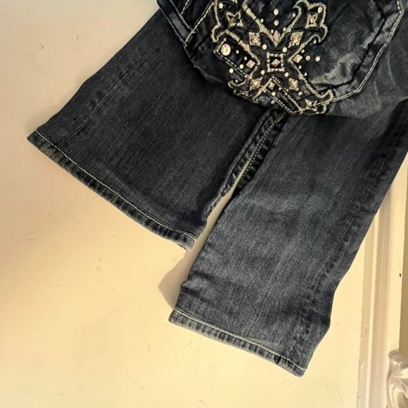 Miss Me Low Rise Embellished Embroidered Boot Jeans - Picture 11 of 14